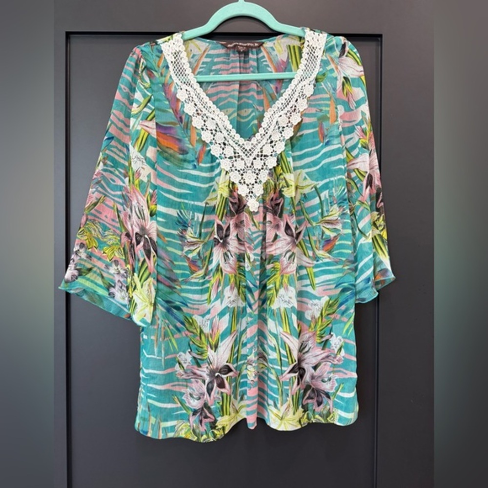 Mushbaby by Sienna Rose Floral V-Neck Lace Trim Women’s Tunic Top Size Medium
